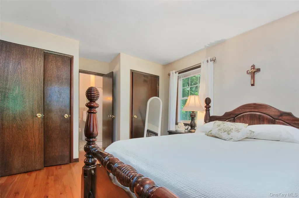 31 Pine Tree Drive Poughkeepsie NY 12603