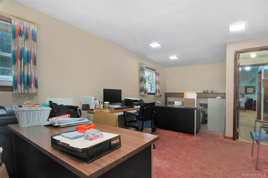 31 Pine Tree Drive Poughkeepsie NY 12603