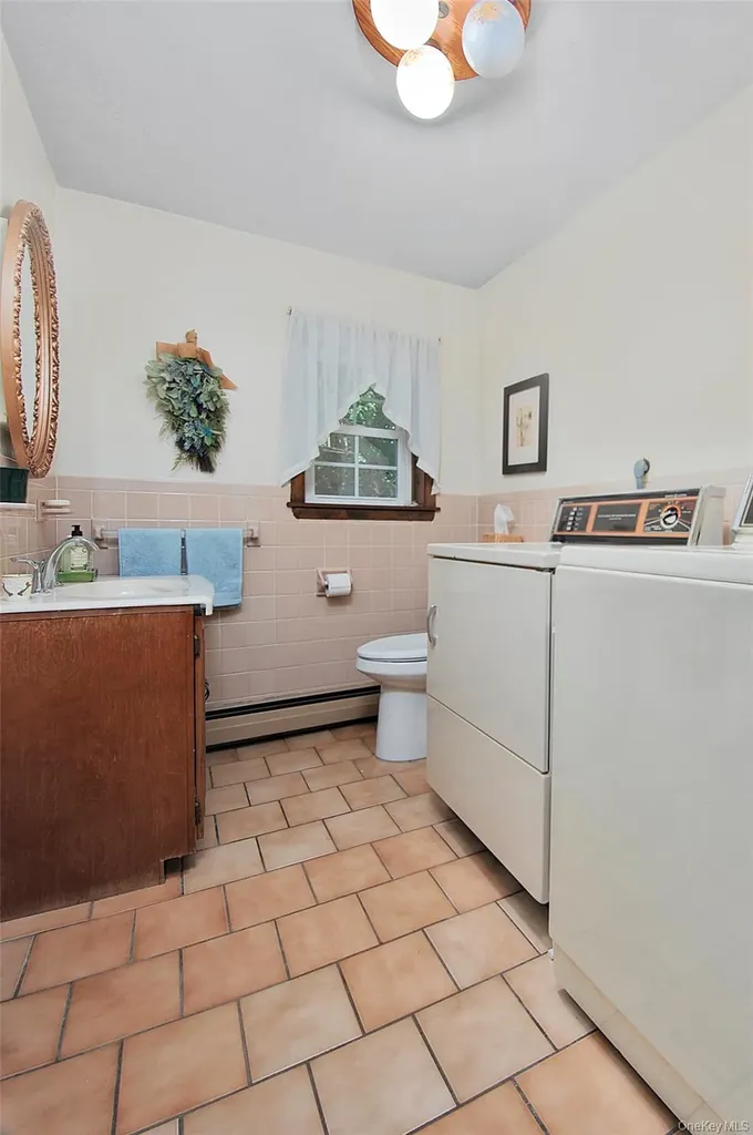 31 Pine Tree Drive Poughkeepsie NY 12603