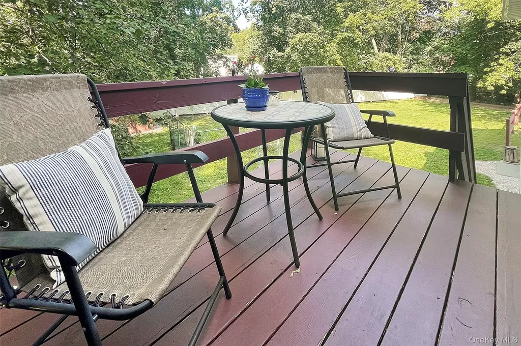 31 Pine Tree Drive Poughkeepsie NY 12603
