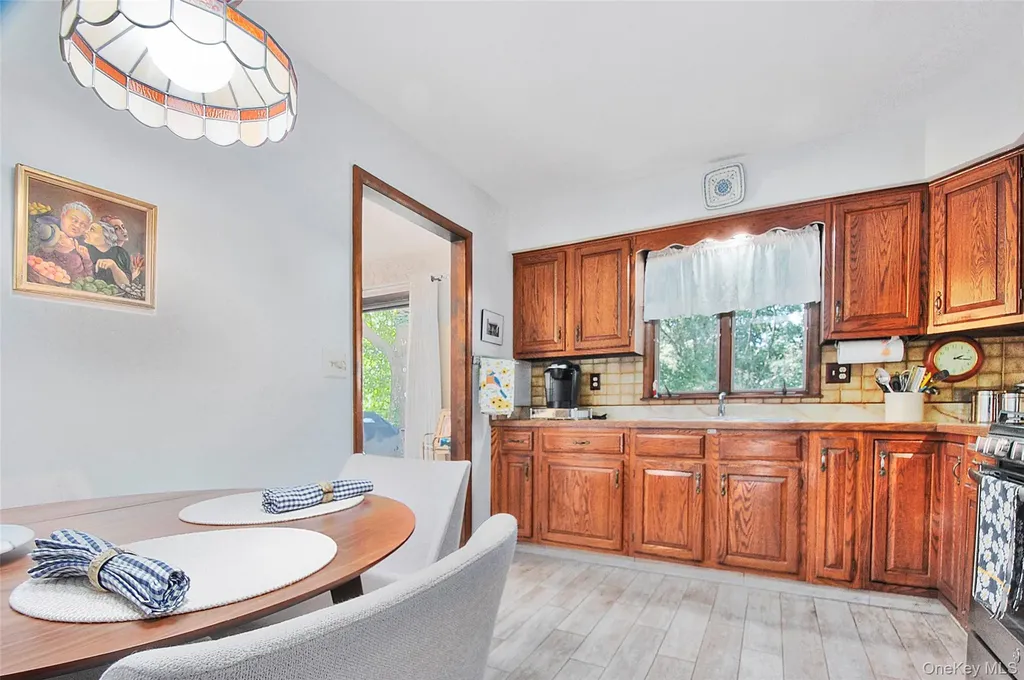 31 Pine Tree Drive Poughkeepsie NY 12603