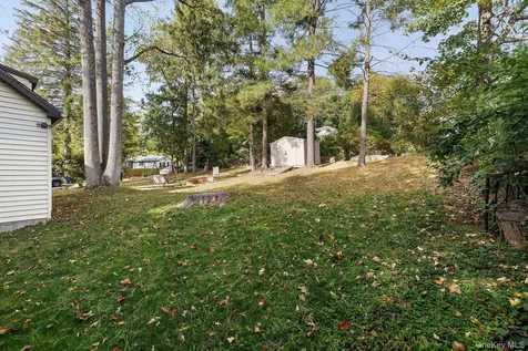 2 Tuxedo Road Carmel NY 10512