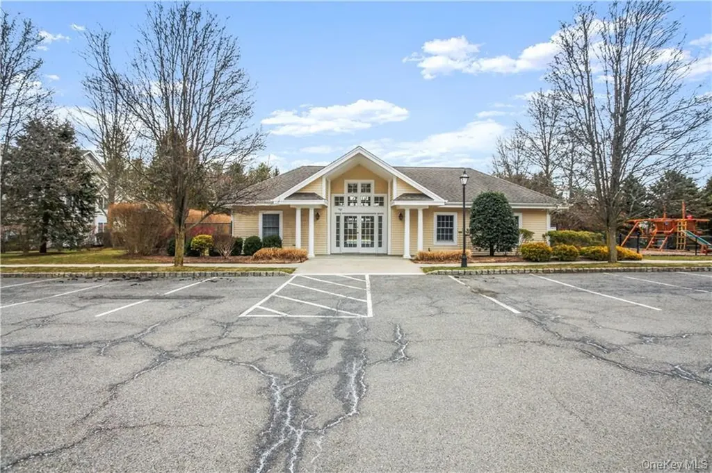 42 Miller Circle Armonk NY 10504