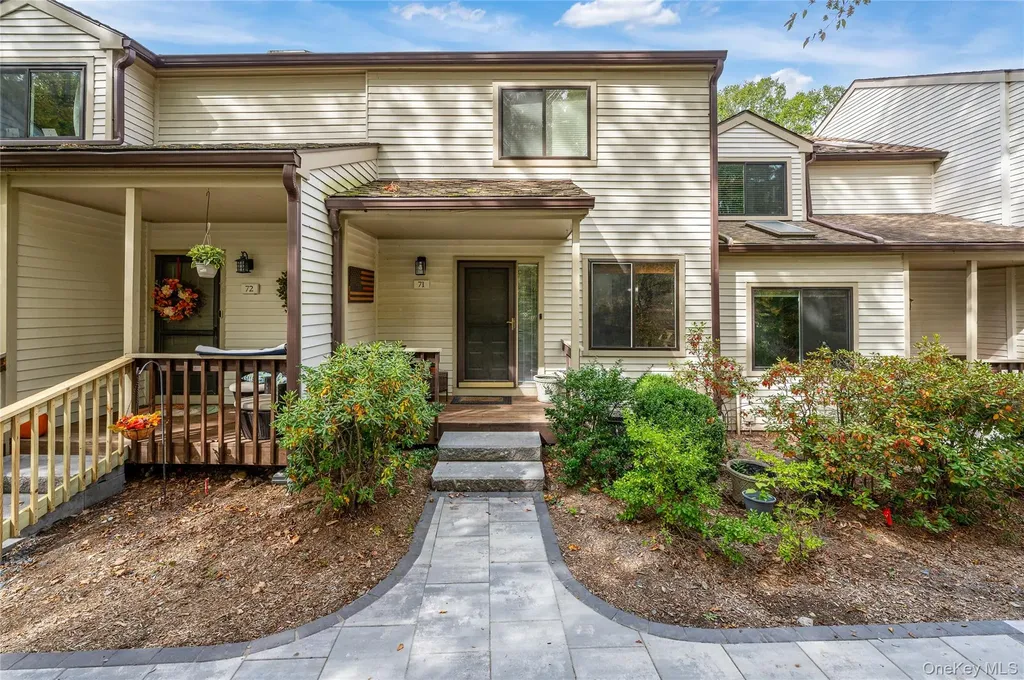 71 Pheasant Run Millwood NY 10546