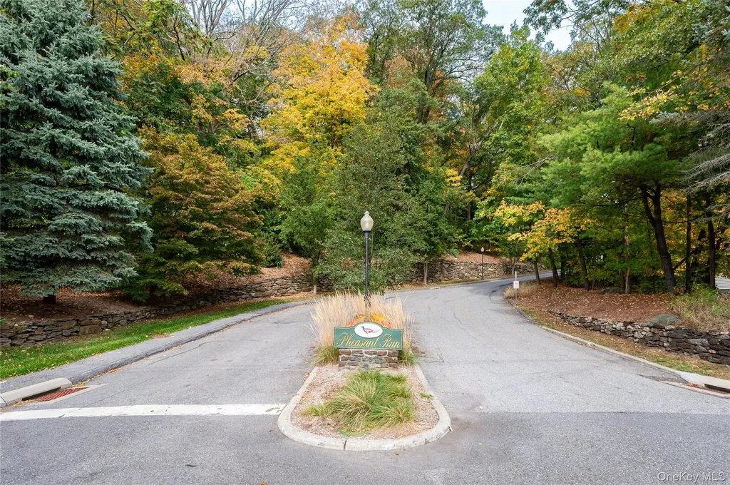 71 Pheasant Run Millwood NY 10546