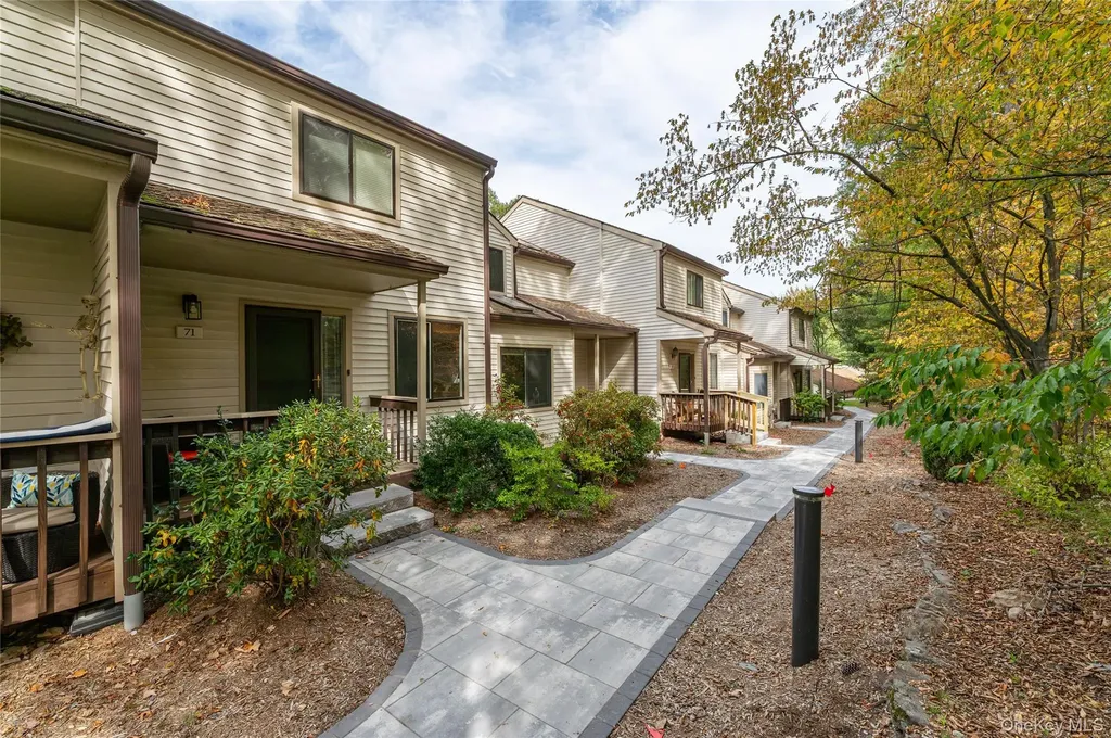 71 Pheasant Run Millwood NY 10546