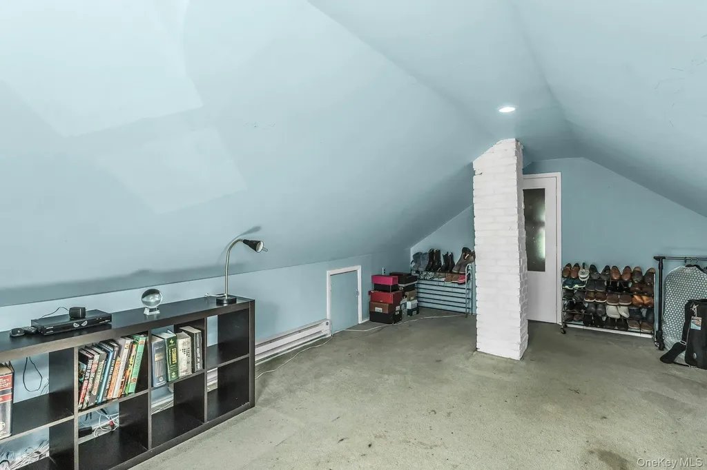 12 Washington Drive Merrick NY 11566