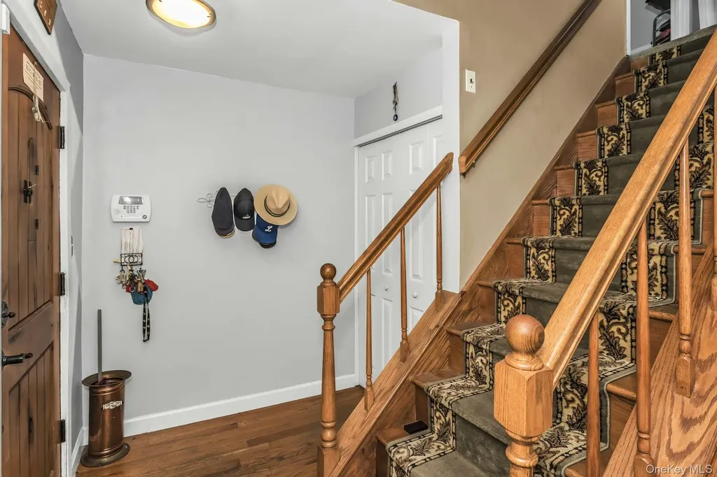 12 Washington Drive Merrick NY 11566