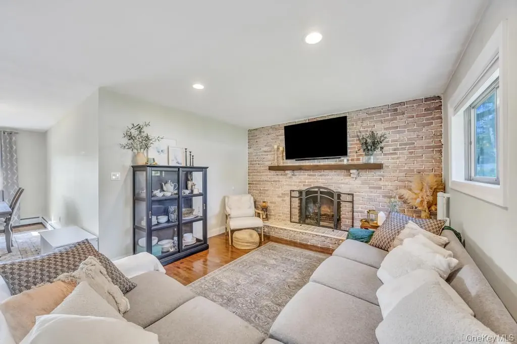113 Ithaca Street Bay Shore NY 11706