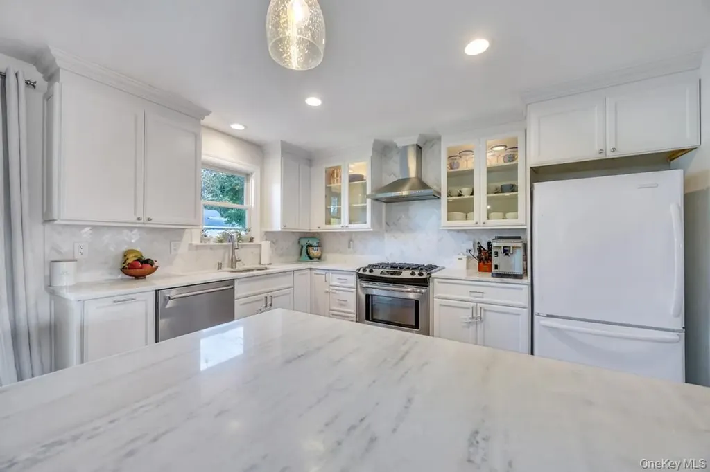 113 Ithaca Street Bay Shore NY 11706
