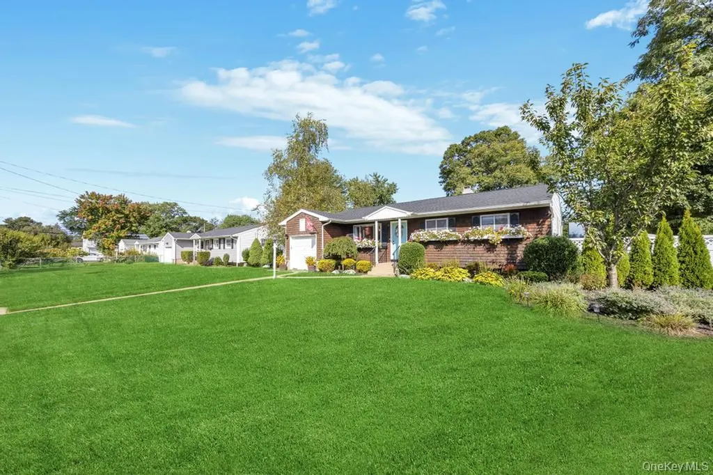 113 Ithaca Street Bay Shore NY 11706