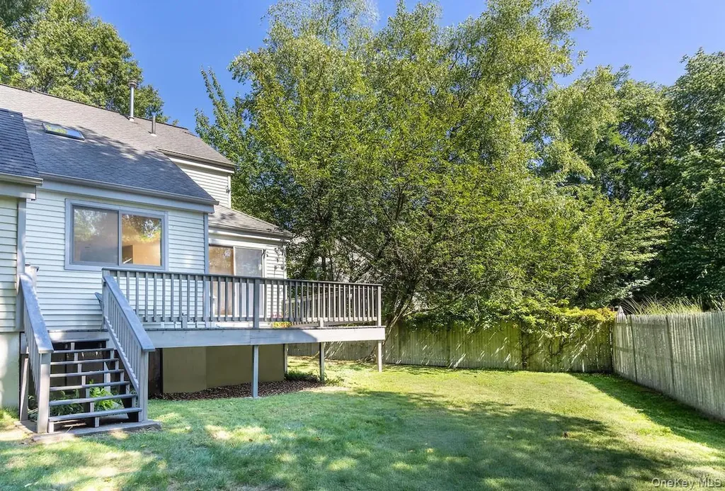 1001 Hunters Run Dobbs Ferry NY 10522