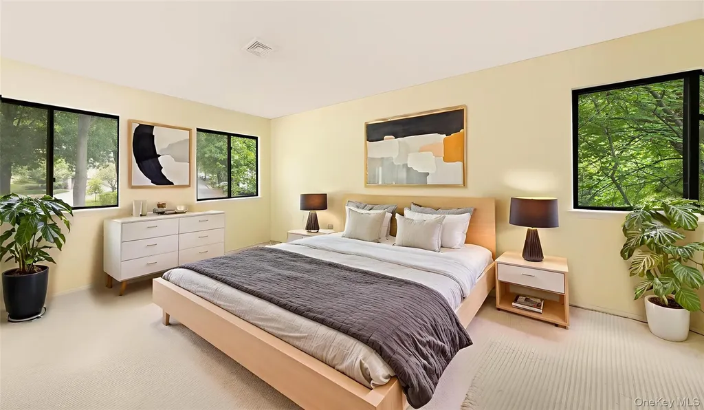 1001 Hunters Run Dobbs Ferry NY 10522