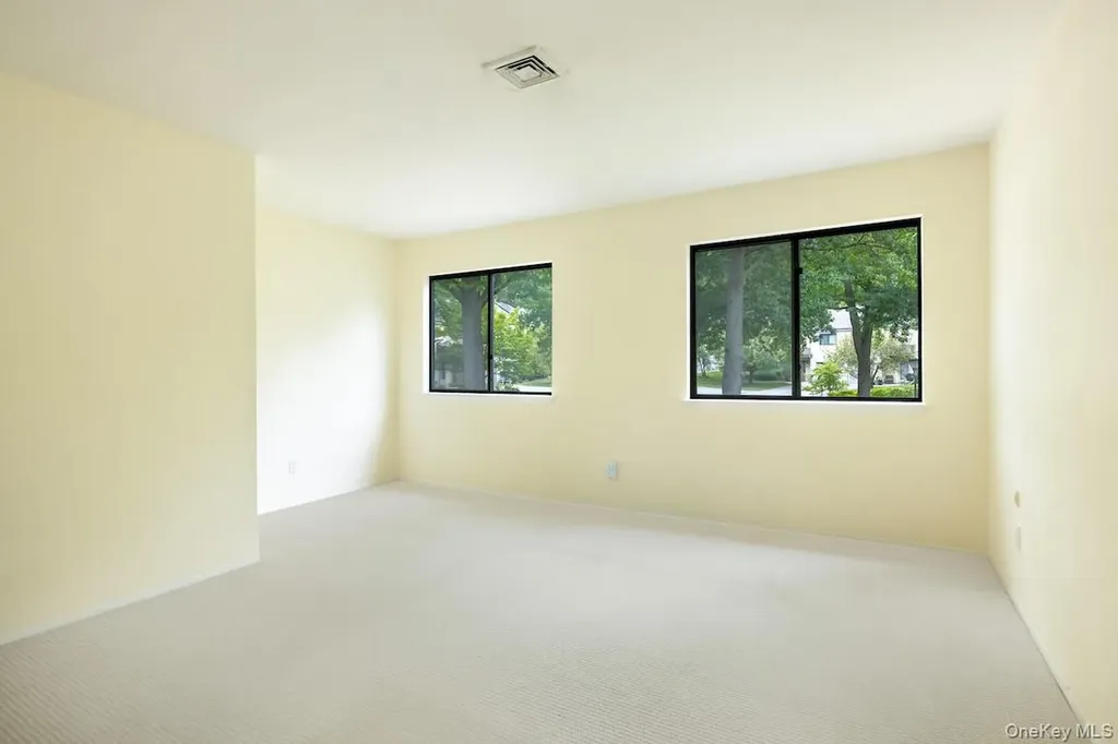 1001 Hunters Run Dobbs Ferry NY 10522