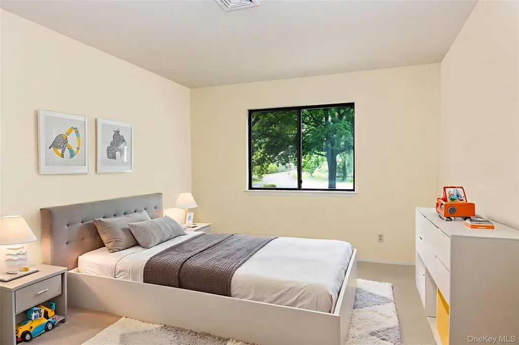 1001 Hunters Run Dobbs Ferry NY 10522