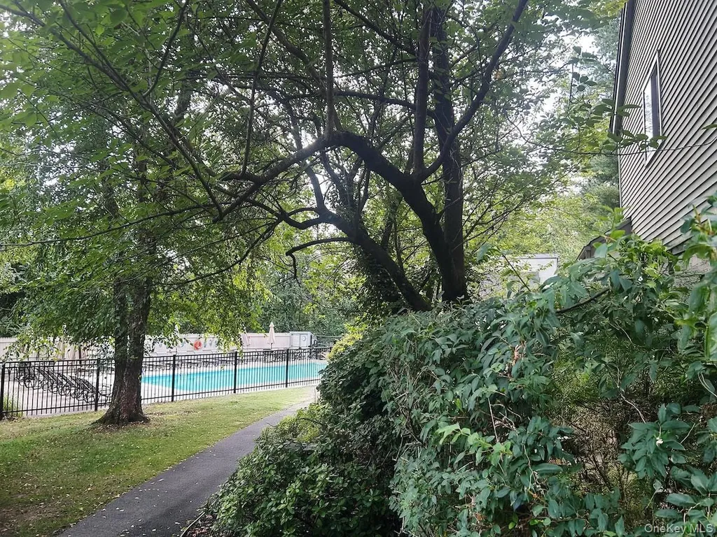 1001 Hunters Run Dobbs Ferry NY 10522