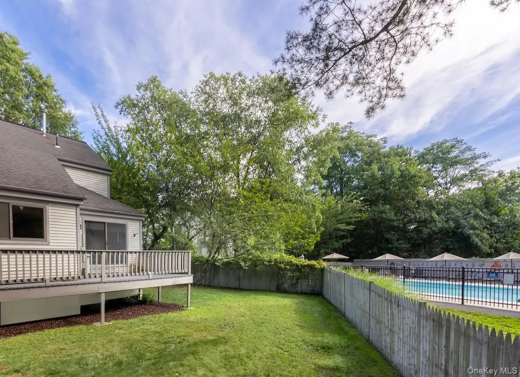 1001 Hunters Run Dobbs Ferry NY 10522