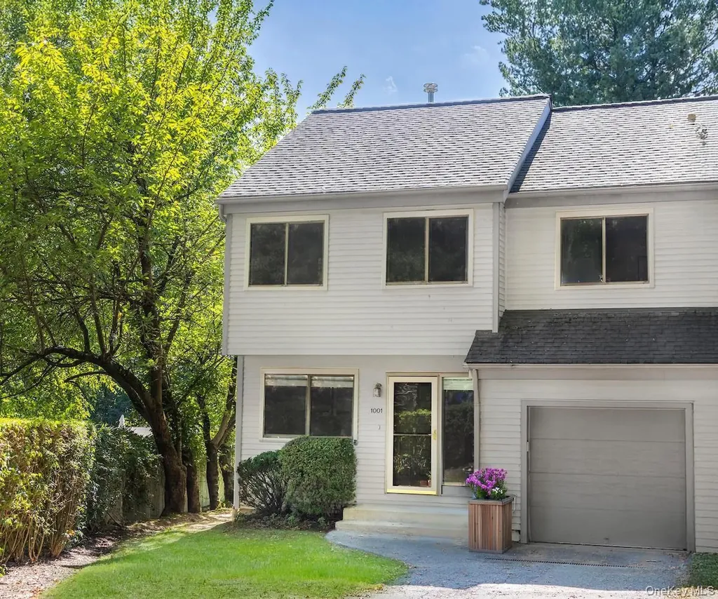 1001 Hunters Run Dobbs Ferry NY 10522