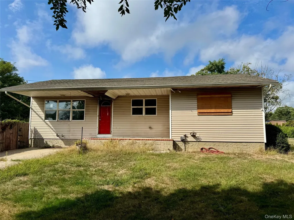 57 Shore Drive Mastic Beach NY 11951
