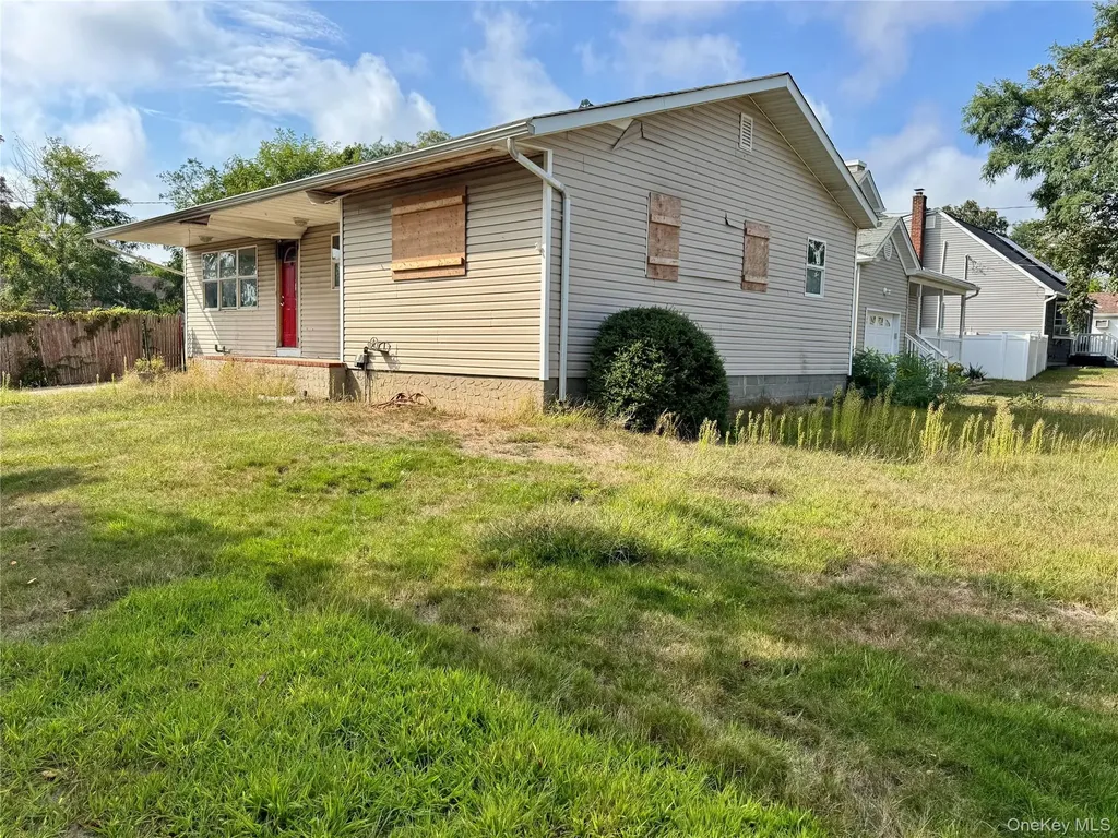 57 Shore Drive Mastic Beach NY 11951