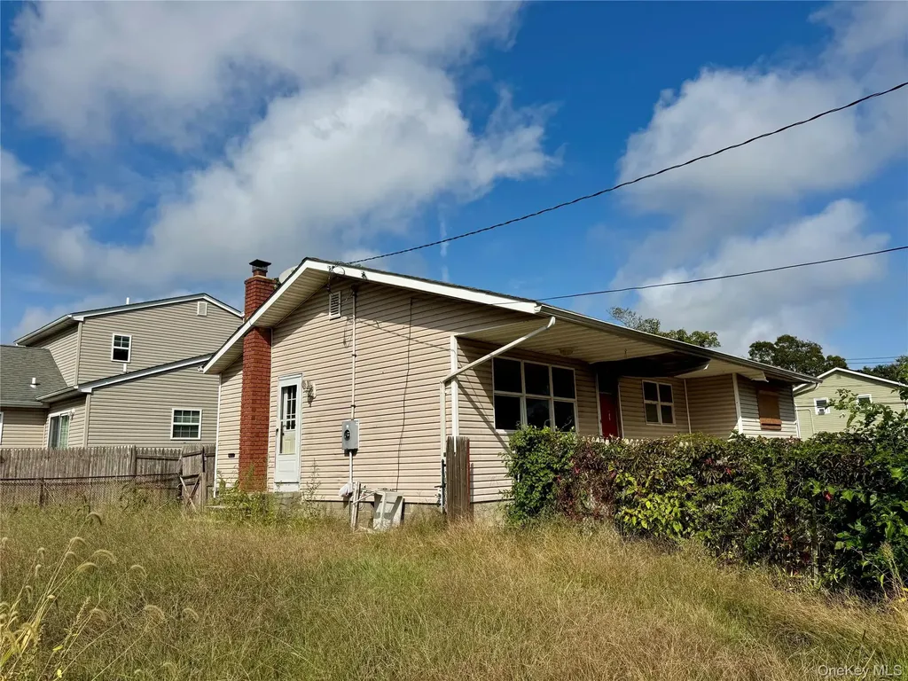 57 Shore Drive Mastic Beach NY 11951