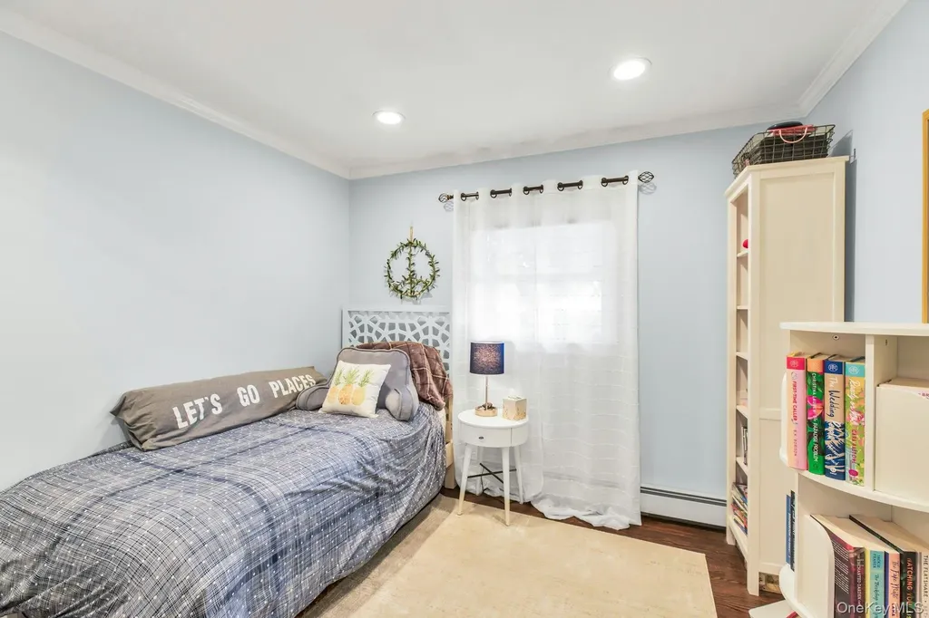 12 Whitebirch Lane Commack NY 11725