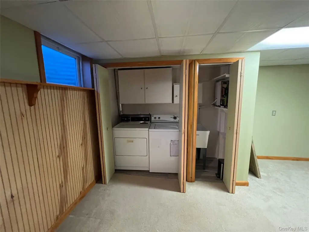 10 Squires Gate Poughkeepsie NY 12603