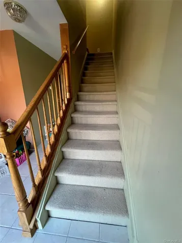 10 Squires Gate Poughkeepsie NY 12603
