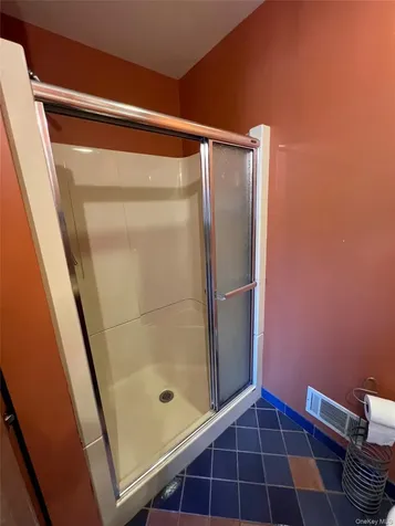10 Squires Gate Poughkeepsie NY 12603