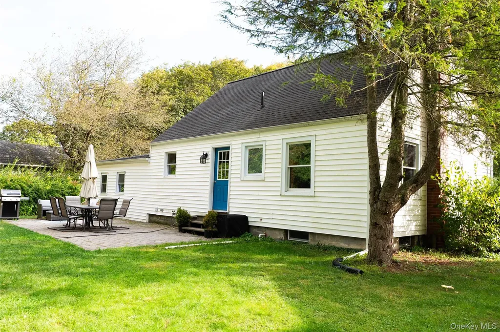 6 Christopher Avenue Highland NY 12528