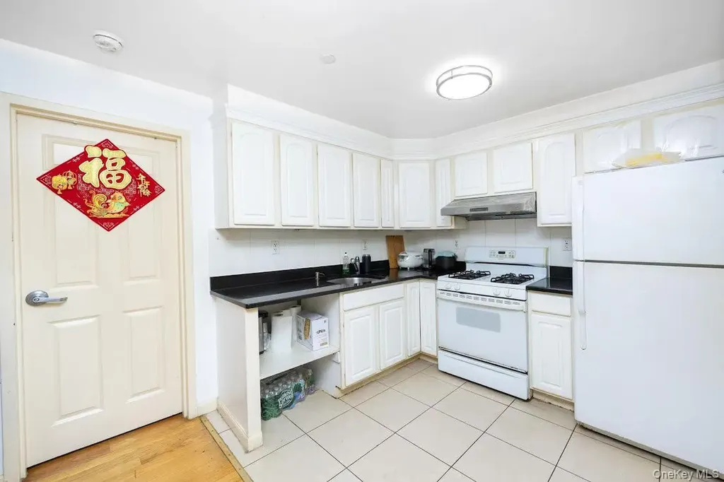 4317 Union Street Flushing NY 11355