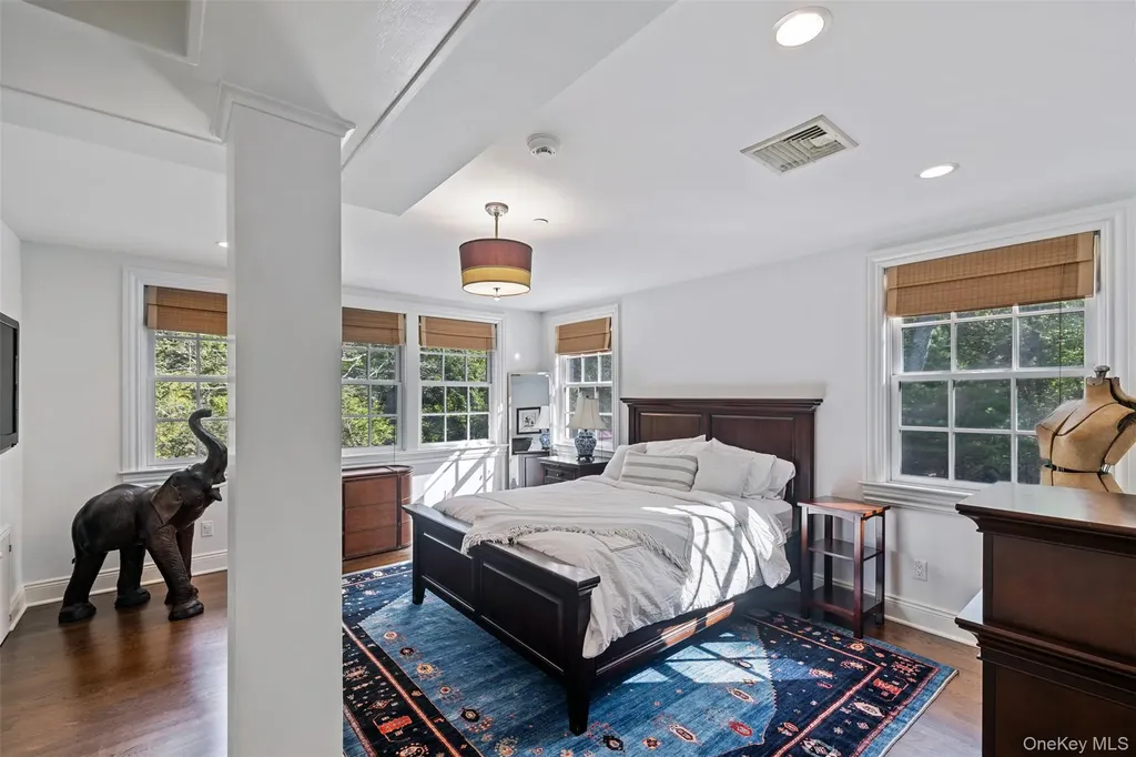 12 Bishop Park Road Pound Ridge NY 10576