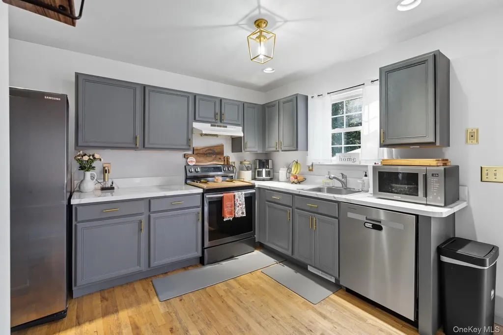 42 Biltmore Drive Mastic Beach NY 11951