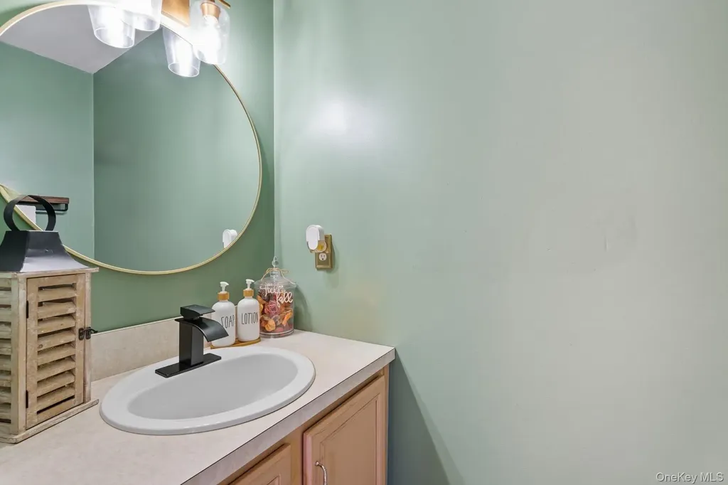 42 Biltmore Drive Mastic Beach NY 11951