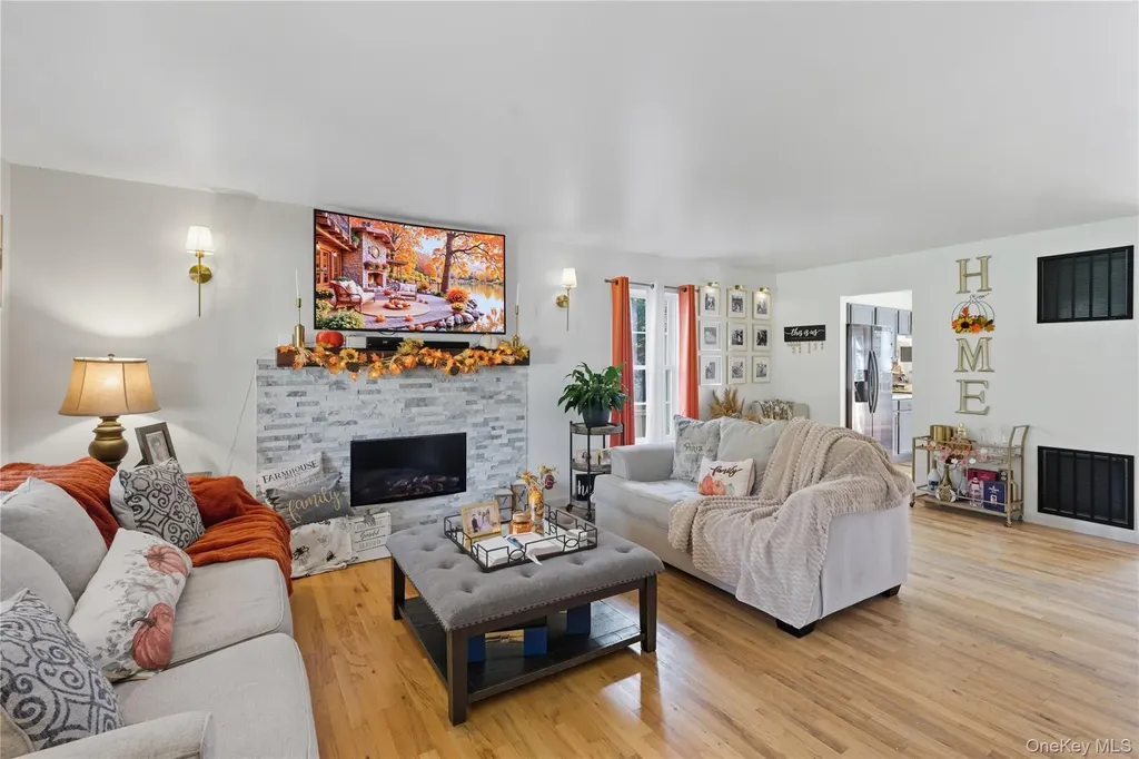 42 Biltmore Drive Mastic Beach NY 11951