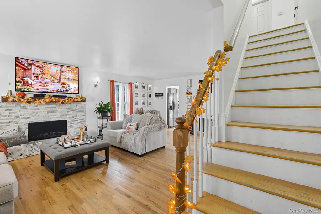 42 Biltmore Drive Mastic Beach NY 11951