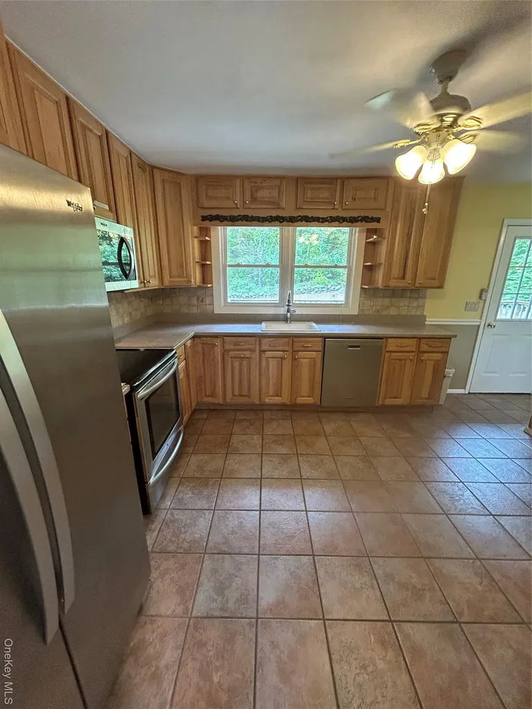 107 Chestnut Ridge Road Mahopac NY 10541