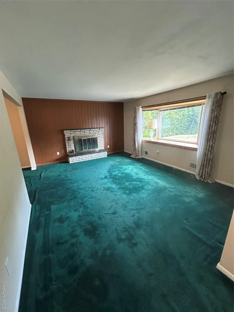 107 Chestnut Ridge Road Mahopac NY 10541