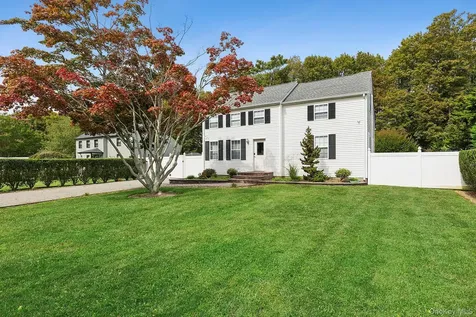 210 Bennet Road Greenport NY 11944