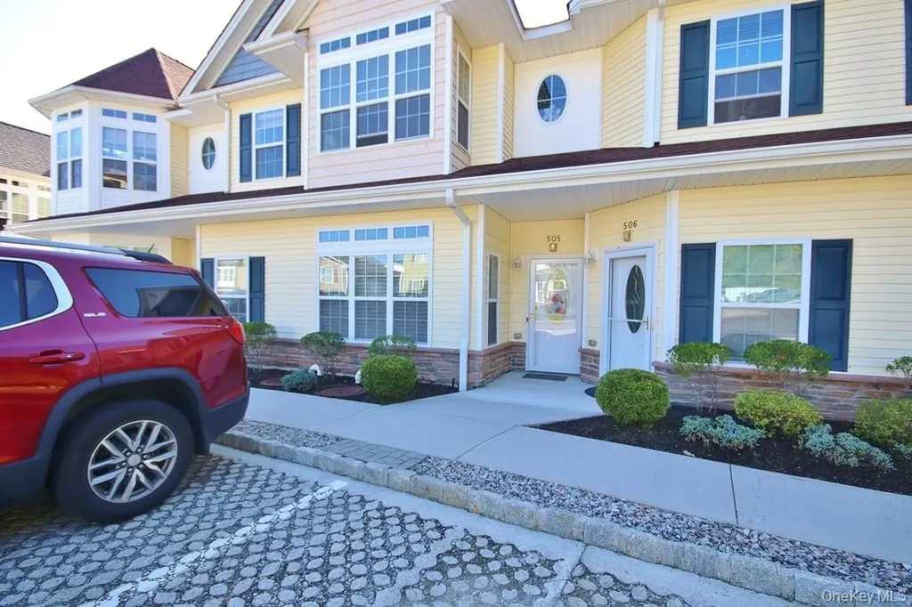505 Egrets Landing Carmel NY 10512