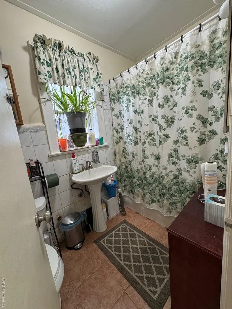 2181 Strang Avenue Bronx NY 10466