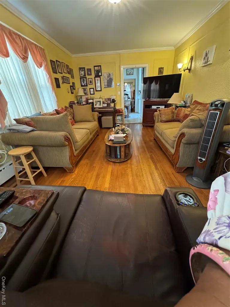2181 Strang Avenue Bronx NY 10466