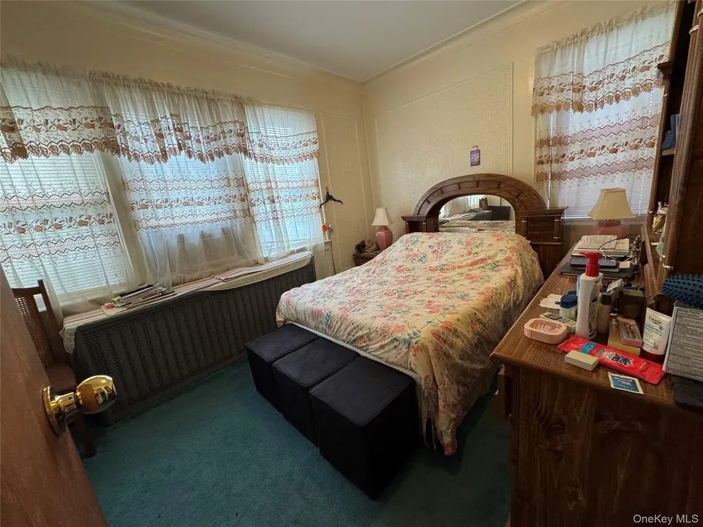 2181 Strang Avenue Bronx NY 10466