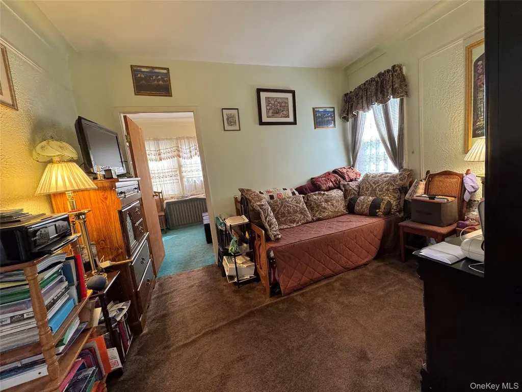 2181 Strang Avenue Bronx NY 10466