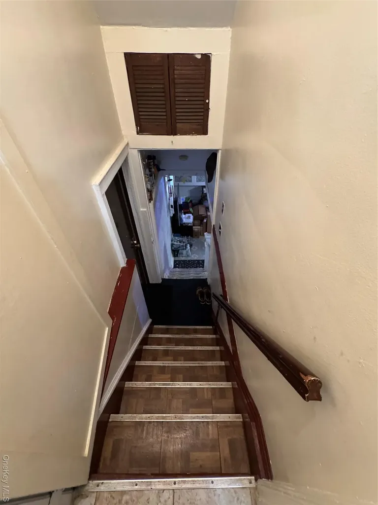 2181 Strang Avenue Bronx NY 10466