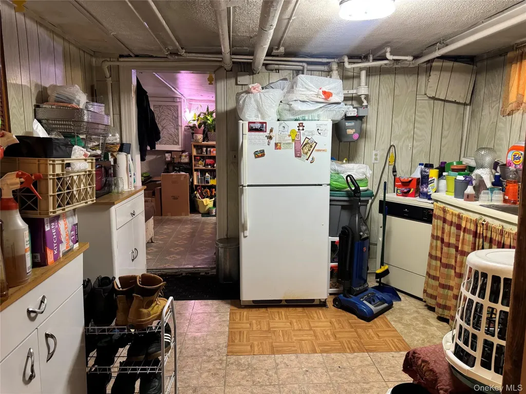 2181 Strang Avenue Bronx NY 10466