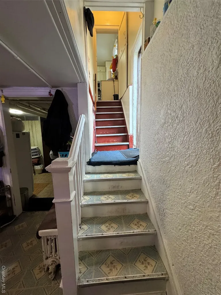 2181 Strang Avenue Bronx NY 10466