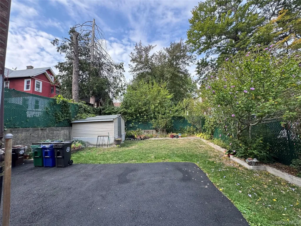 2181 Strang Avenue Bronx NY 10466