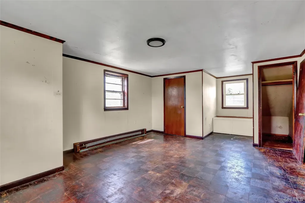 1707 N Gardiner Drive Bay Shore NY 11706