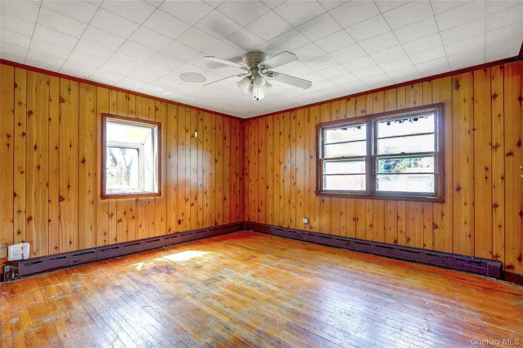 1707 N Gardiner Drive Bay Shore NY 11706